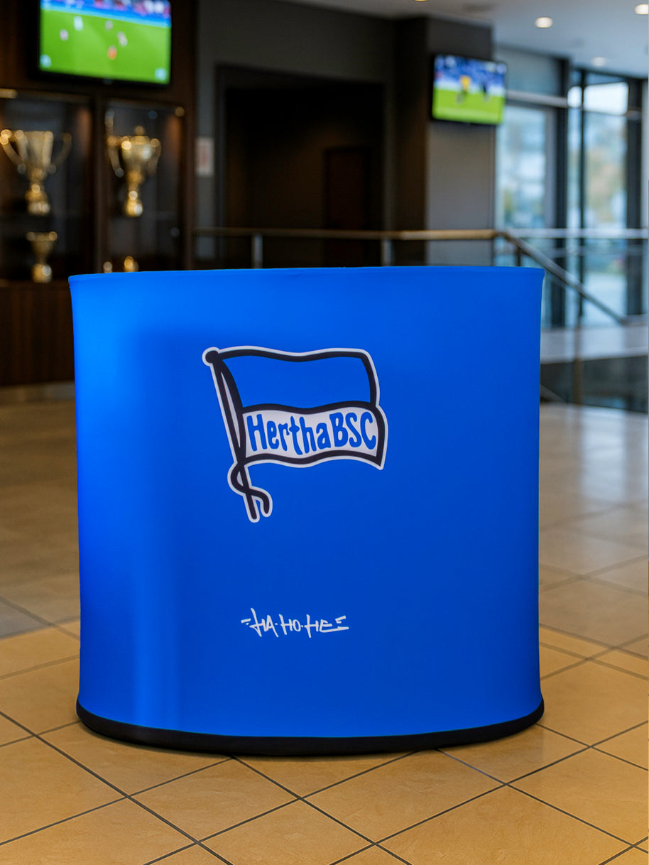 Messetheke mit Logo bedruckt aufblasbar und faltbar