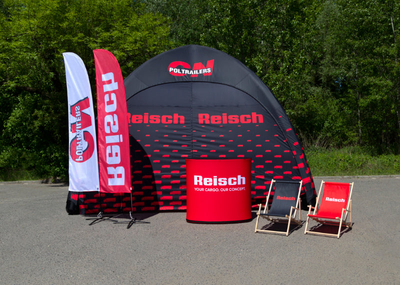 Pneumatisches Eventzelt 6x6 aufblasbar mit Messetheke und Liegestuhl