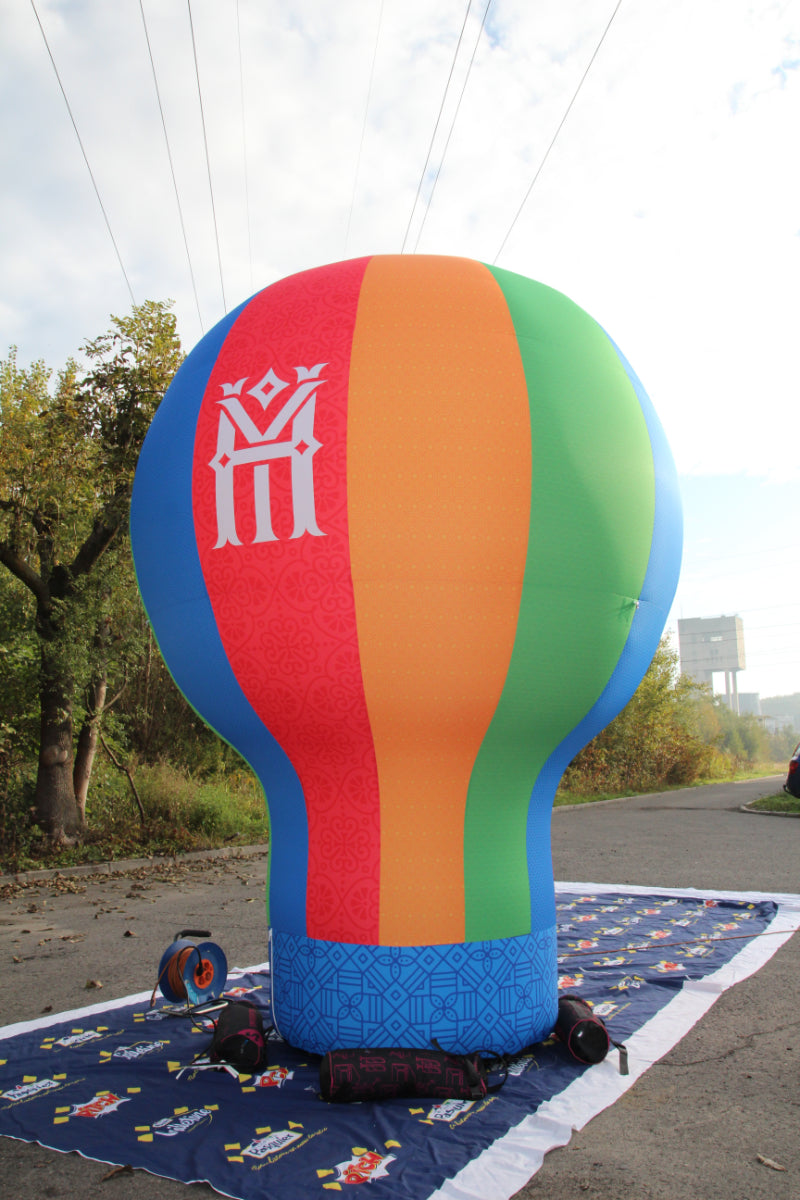 Aufblasbarer Standballon bedruckt