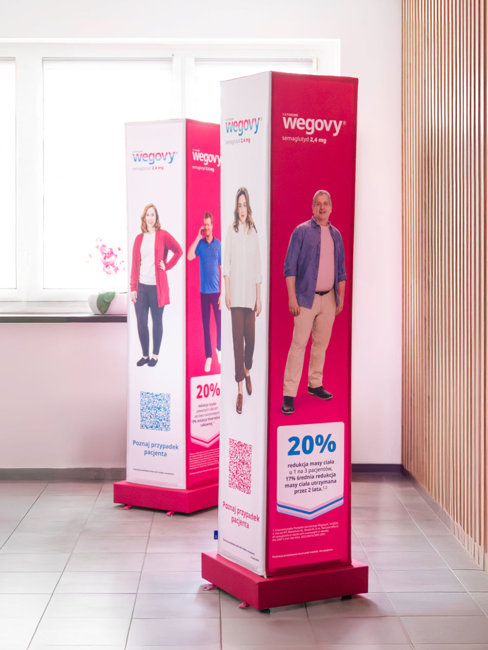 Totem LED mit Werbespruch bedruckt