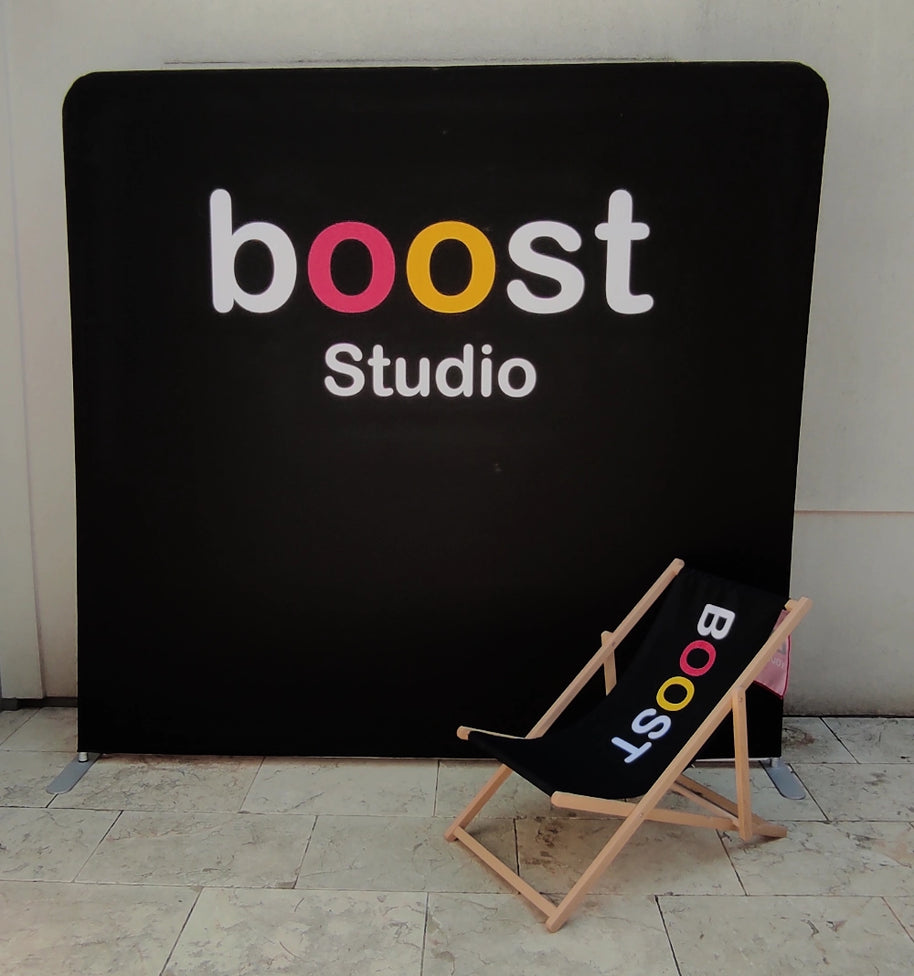 Displaywand Boost bedruckt