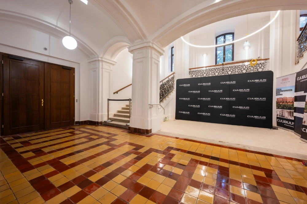 Gerade Displaywand 400cm einseitig bedruckt Wien