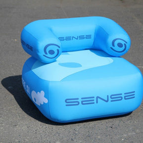 Penuamtischer Sessel mit Logodruck