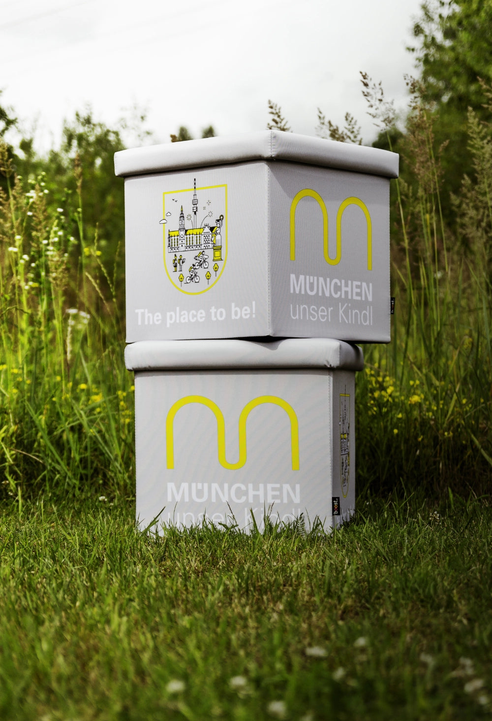 Faltbarer Sitzwürfel mit Logo bedruckt