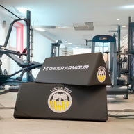 Fitness Club Werbebande aus Schaumstoff Dreieck 150x40cm bedruckt