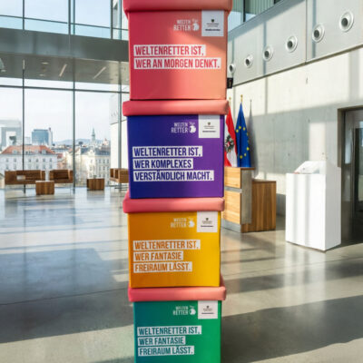 Faltbare Sitzwürfel mit Stauraum individuell mit Logo bedruckt