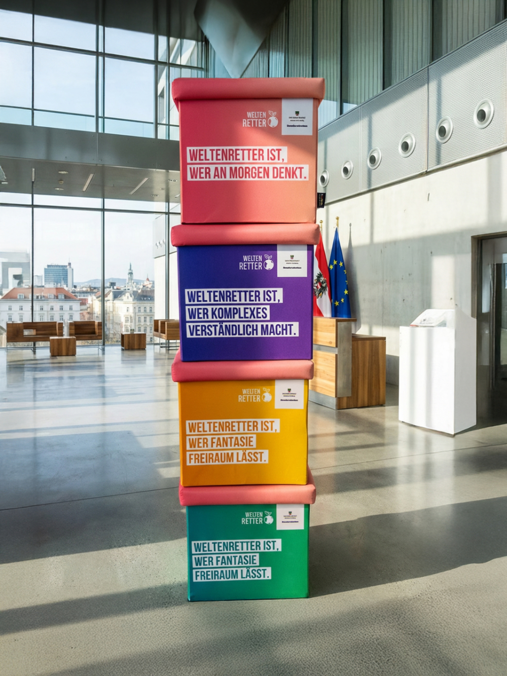 Faltbare Sitzwürfel mit Stauraum individuell mit Logo bedruckt