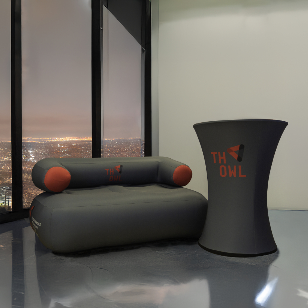 Sofa bedruckt aufblasbar mit Stehtisch aufblasbar mit Branding